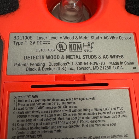 Black & Decker BullsEye Auto-Leveling Laser with Case BDL190S - Picture 15 of 15